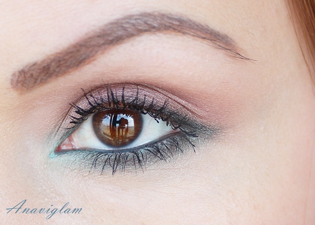 8 Lancome My French Palette on eyes night look