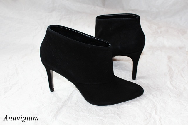 Zara Suede high-heel ankle boot 1